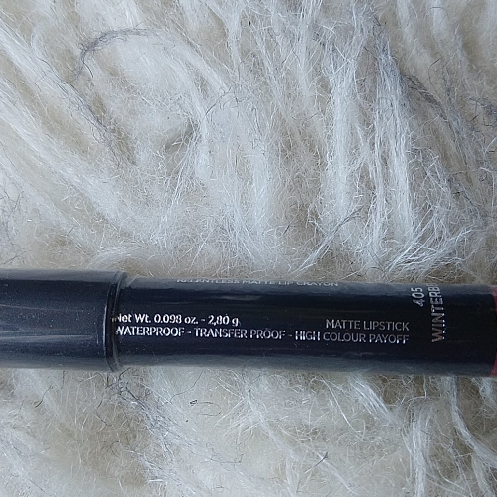 Doucce Relentless Matte Lip Crayon Lipstick Winterberry Waterproof - Picture 3 of 3